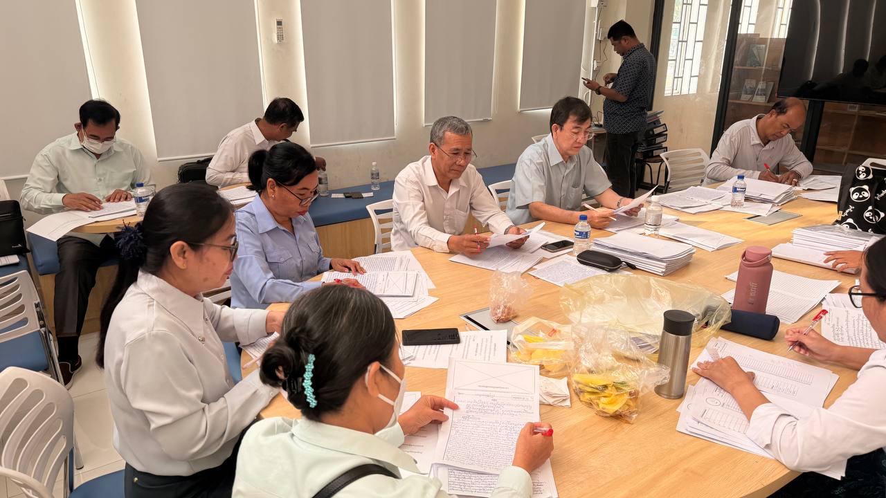 ការកែកិច្ចការប្រឡងឆមាសលើកទី១